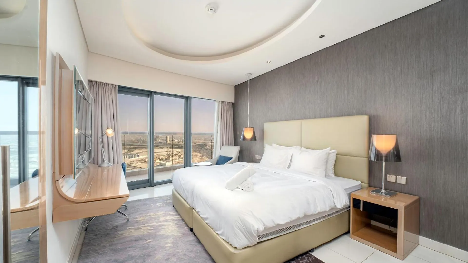 Luxe Living Redefined Spacious 3Br Haven In Damac Towers By Paramount, Stunning Views, Elite Amenities Dubai 0*,