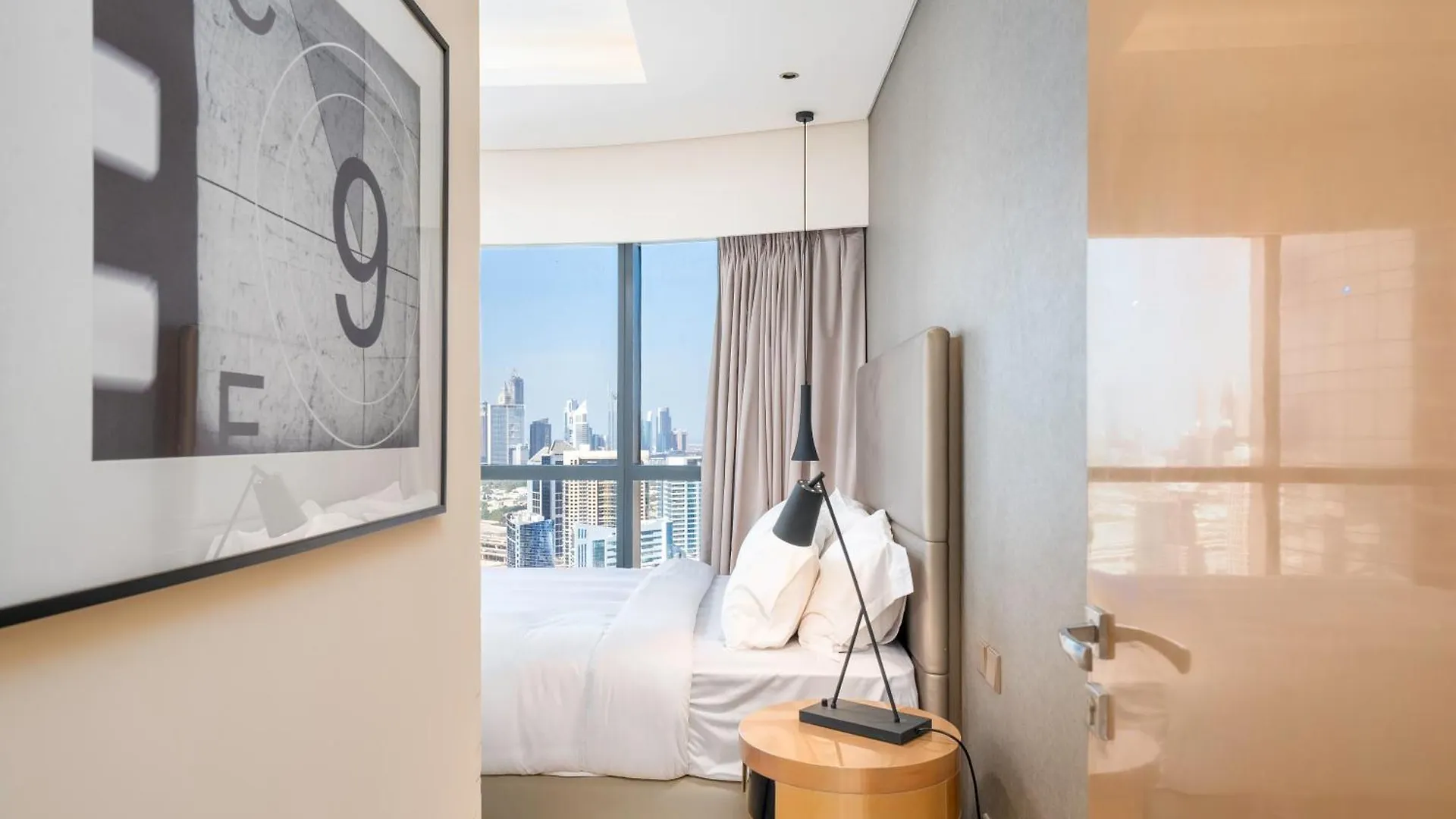 Luxe Living Redefined Spacious 3Br Haven In Damac Towers By Paramount, Stunning Views, Elite Amenities Dubai 0*,  United Arab Emirates